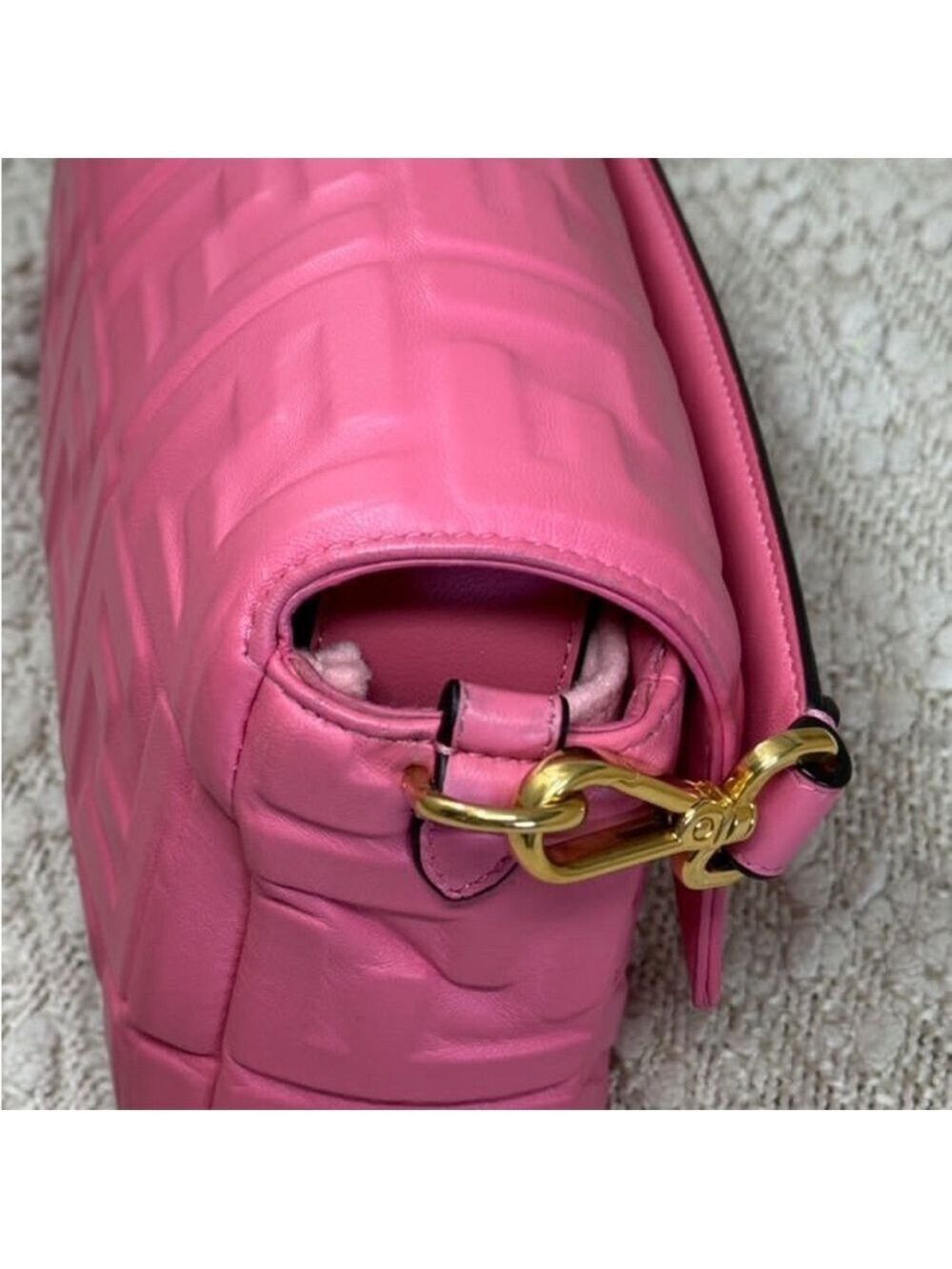 SOLD Fendi Baguette Medium (1900) - Picture 9 of 15